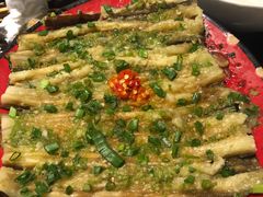 -何师烧烤·香辣蟹·川菜·30年老品牌(太古里旗舰店)