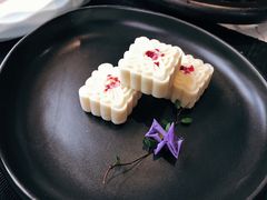 -荷风细雨·中国茶宴(碧云店)