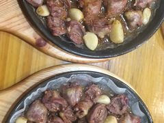 -老东镇啤酒屋海鲜加工·蒸汽海鲜·海鲜烧烤(台东店)