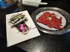 -牛味道炭火烤肉(湖前总店)