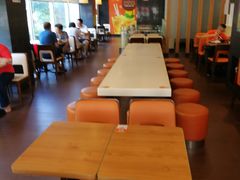 -东方既白(黄兴路大润发店)