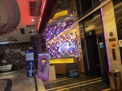 -蓝尊量贩(黄河路店)