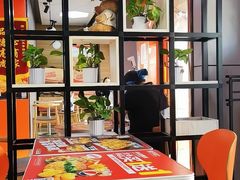 -华莱士·全鸡汉堡(五号路店)