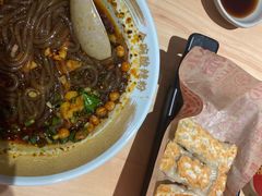 -遇见小面(站西路店)