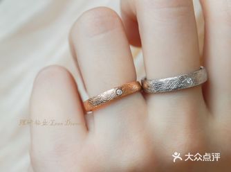 单钻对戒*属于小众喜好的简约感 | 纤丝素金