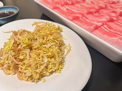 -鲜入唯煮·港式海鲜牛肉火锅(金宝街店)
