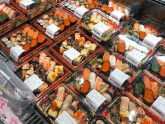 -盒马鲜生(丁香国际店)