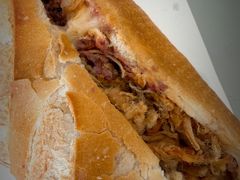 -Bánh Mì Huynh Hoa