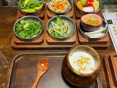-银米·云南传统过桥米线(双廊黑金冠店)