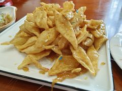 -老码头黑皮肘子锅包肉熏酱水饺(文政街店)
