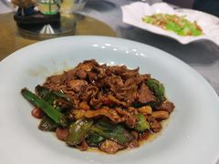 泡饭吃的辣椒炒肉-佳兰雅序融合菜(高新店)