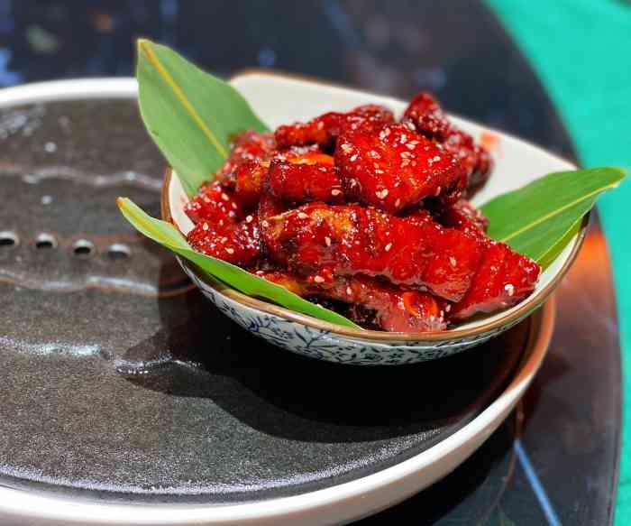 香缇湾·常州菜-"【环境】打的直接到达目的地,店牌还是很醒.