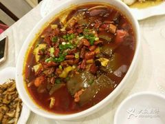 -鑫巴蜀小镇 · 水煮鱼专研店(玉桥店)