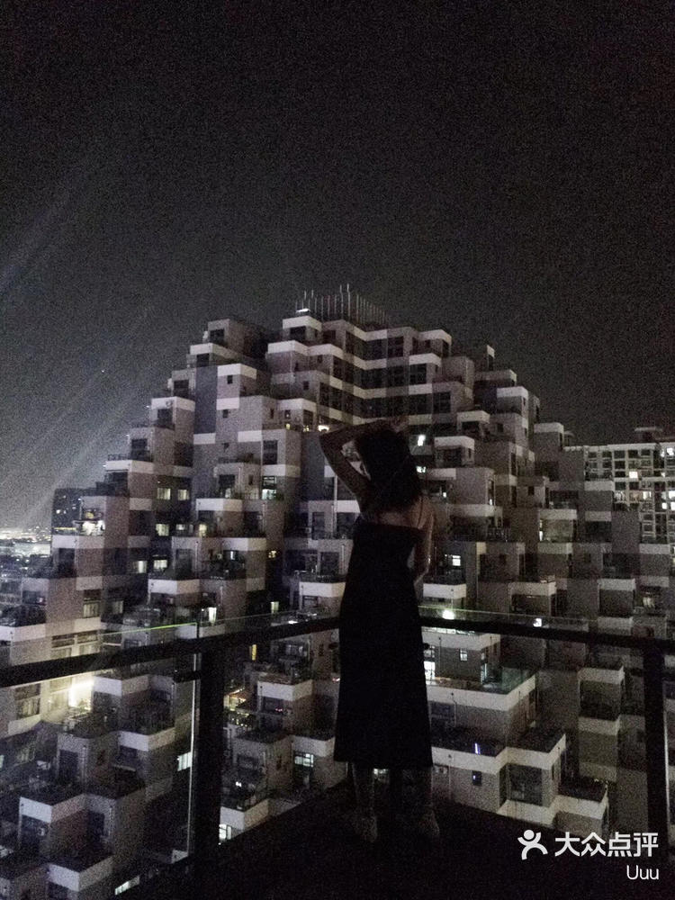 昆山未来城 #天天领红包在江苏昆山,一座建筑因为造型酷似"金字塔"而