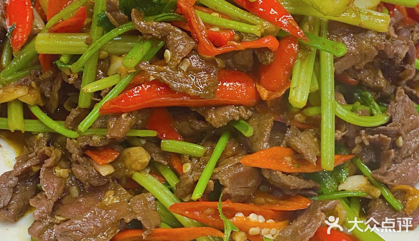 排队2小时也要吃的跷脚牛肉！值得N刷！