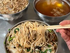 -正宗杨记普洱酸醋米线(总店)