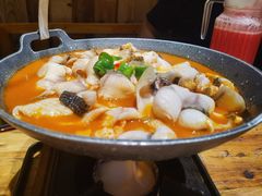 -老滇山寨•云南特色菜•地方菜•民族风情歌舞表演(金碧店)