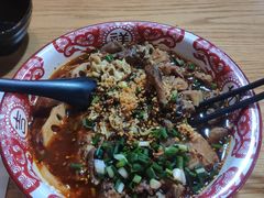 -小熊纪称盘麻辣烫