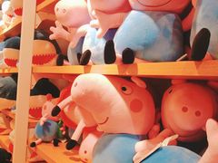 -名创优品(北京新中关购物中心地铁层店)