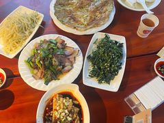 -华冠悠岚·庭院餐厅(青城后山店)