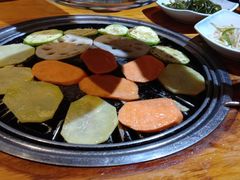 -唯成•韩国炭火烤肉 유성고기