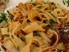 凉皮-新粤新疆菜清真餐厅(拱北店)