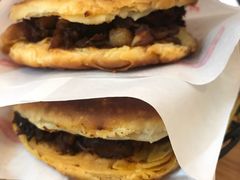 -大耳公曹氏驴肉包子铺(三八店)