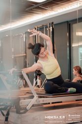 -无界瑜伽普拉提