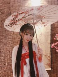 -汉仪华裳汉服馆(打浦桥店)