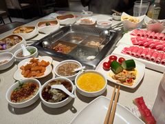 -海底捞火锅鲜切牛肉主题店(长寿路店)