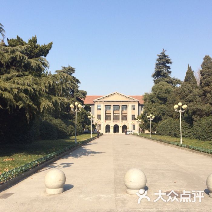 扬州大学扬州大学(瘦西湖校区)图片