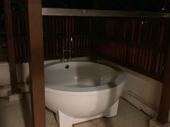 露台大浴缸-三亚亚龙湾雅高美爵酒店