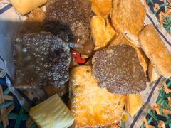 -包整·丝娃娃(一览甲秀楼风景店)