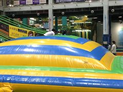 -蒙特利亲子乐园