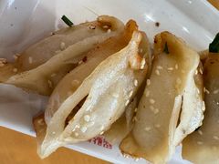 -小姜锅贴(凤凰街店)