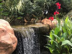 -七彩云南古滇温泉山庄