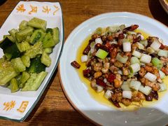 宫爆鸡丁-盐与味葱葱鲫鱼•自贡菜江湖菜(春熙店)