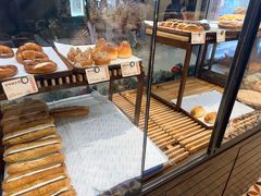 -CARINO BAKERY&CAFE(人广来福士店)