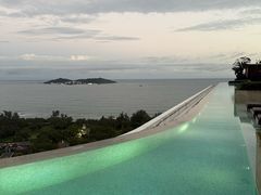 -瑰丽酒店·海吧·天际下午茶·现场DJ·天台酒吧