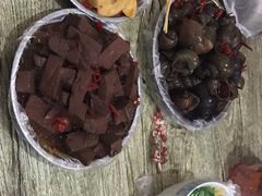 -梁老三麻辣鸡头(汝河小区店)