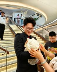 点击看大图 -Doris一站式游轮婚礼船东直营店(外滩店)