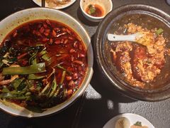 -万重锦·人文川菜馆(骡马市店)