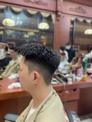 -尼特斯男士发型馆