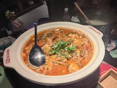 -魏铭鱼头捞饭(晋阳路店)