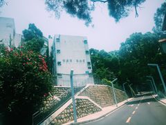 -彳亍咖啡·这里(水湾路店)