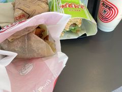 -肯德基(成山路地铁站店)