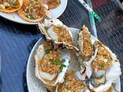 -亚龙湾亚泰商业街