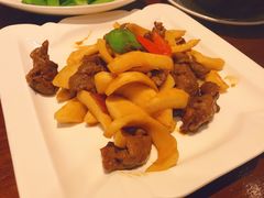 欢喜椰子黄牛肉-蜈支洲岛珊瑚酒店临海阁中餐厅