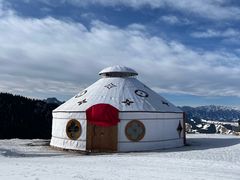 -丝绸之路山地度假区滑雪场