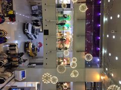 -鸿通城购物中心